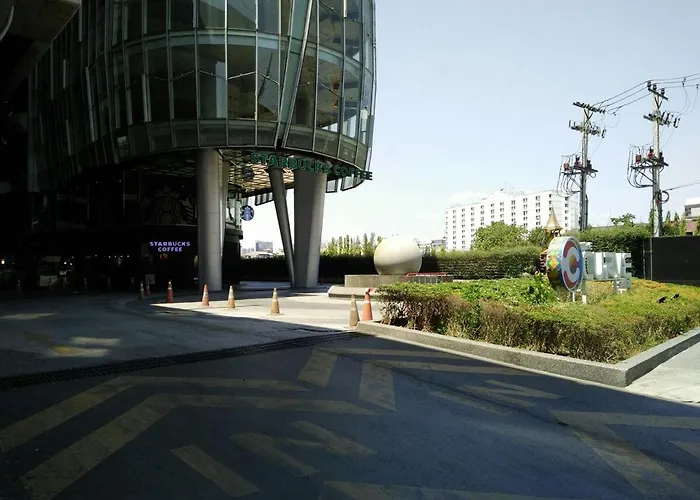 Pool On The Roof, 200m To The Airport Link Bts * بانكوك