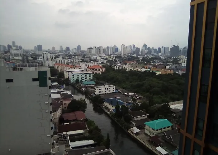 Pool On The Roof, 200m To The Airport Link Bts * بانكوك